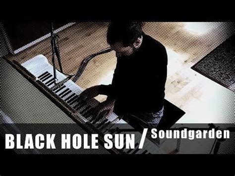 Black Hole Sun - Ein düsteres Meisterwerk mit melancholischen Gitarrenklängen und verzerrten Gesangspassagen